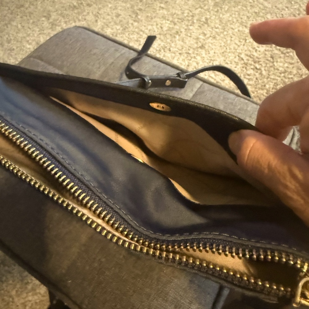 Michael Kors navy blue, very good condition, just i used a few times.